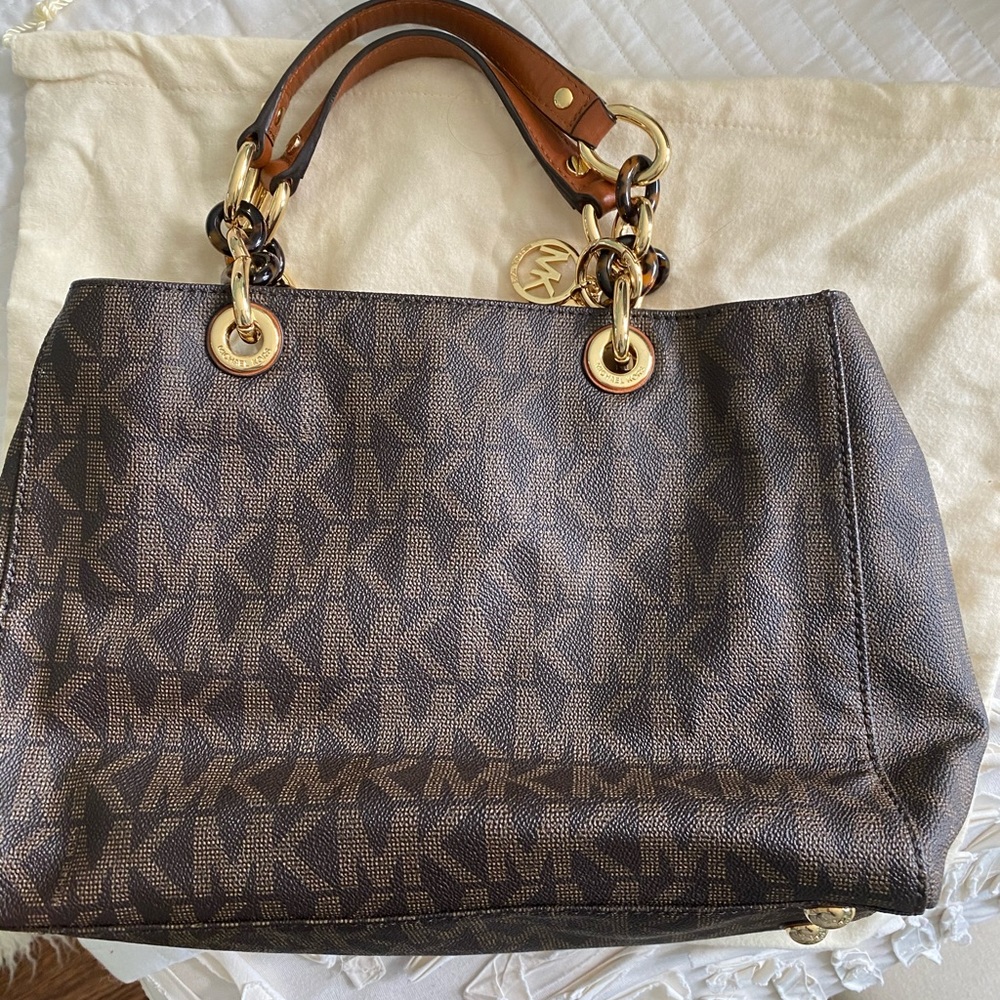 MK purse
